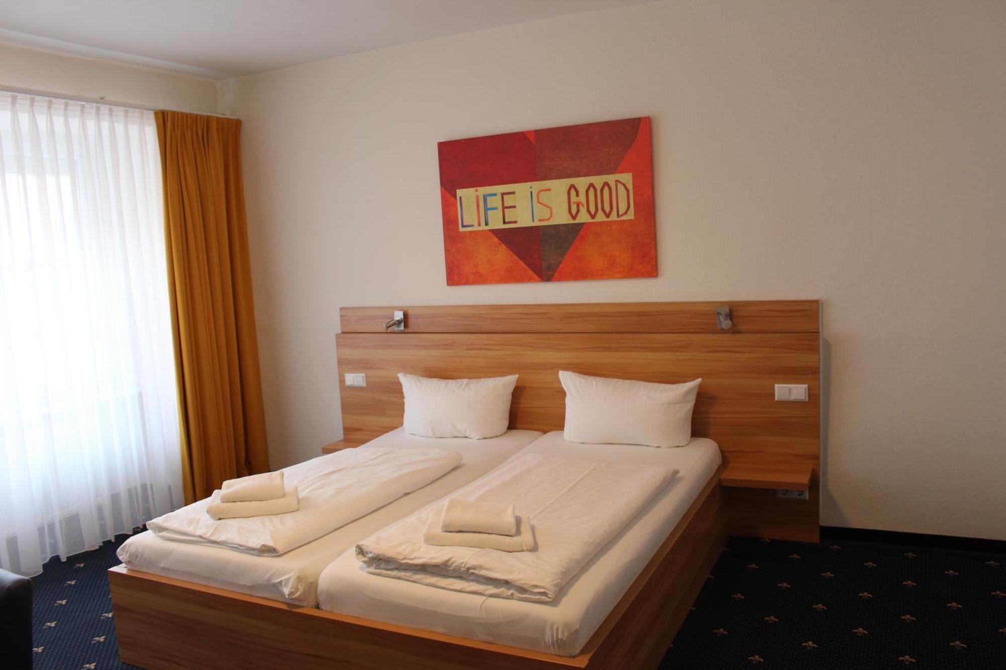Hotel Capri Uberlingen Esterno foto
